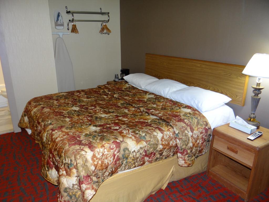 Edelweiss Ski Lodge Ellicottville Rum bild